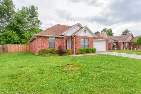 703 I Cir, Barling, AR 72923 photo 3