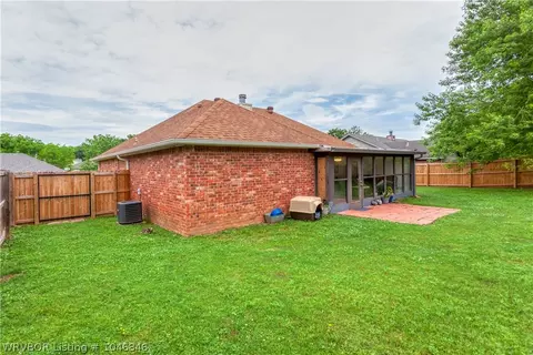 703 I Cir, Barling, AR 72923 photo 22