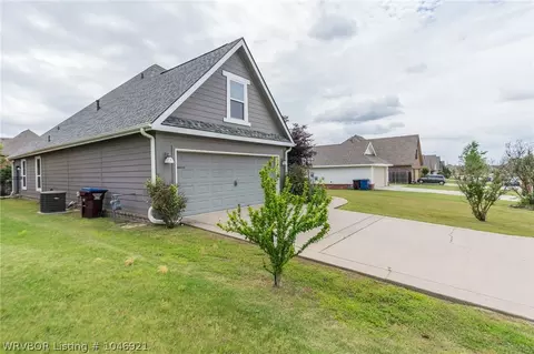 9906 Willowbrook Loop, Fort Smith, AR 72908 photo 3