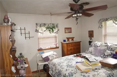 2213 K St, Barling, AR 72923 photo 8