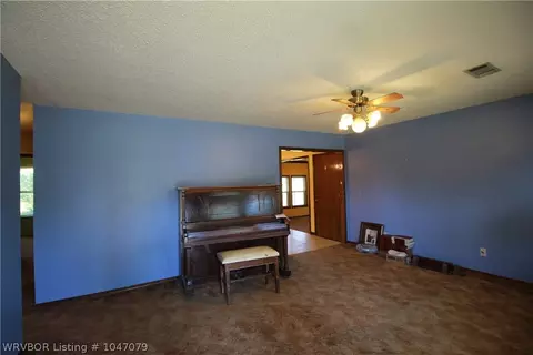 1015 N Aster St, Greenwood, AR 72936 photo 4