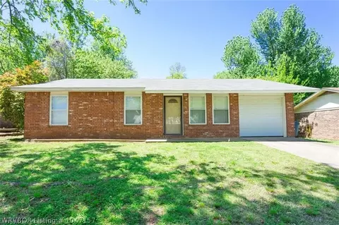 1501 14 Cir, Barling, AR 72923 photo 1