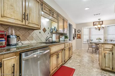 512 E Pasadena St, Greenwood, AR 72936 photo 8