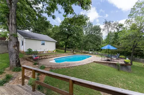 512 E Pasadena St, Greenwood, AR 72936 photo 4