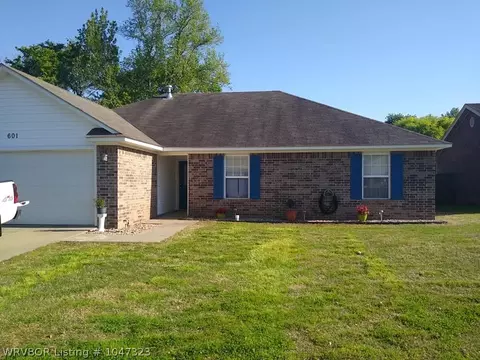 601 Nikolas St, Lavaca, AR 72941 photo 1