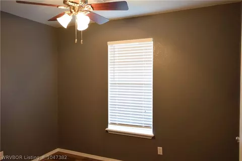 119 Commanche Loop, Roland, OK 74954 photo 9