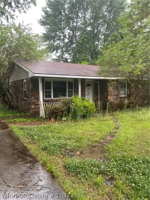 1306 Pryor Ave, Pocola, OK 74902 photo 1