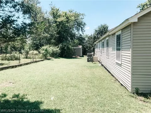 2010 Knoxville St, Fort Smith, AR 72901 photo 4