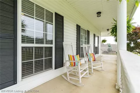 8700 Canopy Oaks Dr, Fort Smith, AR 72903 photo 3