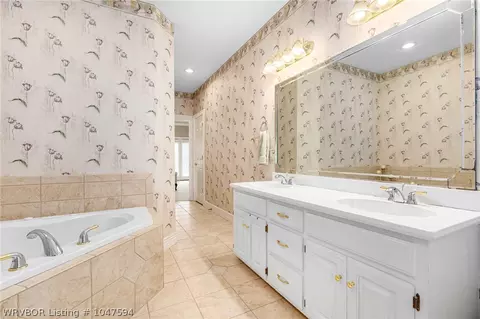 8700 Canopy Oaks Dr, Fort Smith, AR 72903 photo 27