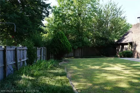 2004 N 48th Cir, Fort Smith, AR 72904 photo 3