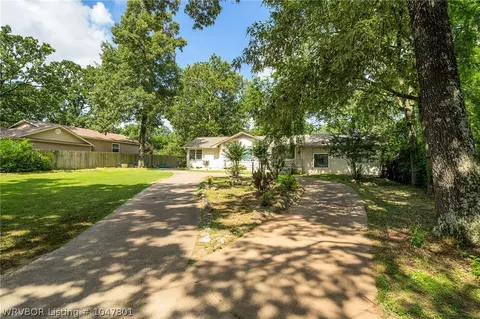 1310 Burnham Rd, Fort Smith, AR 72903 photo 2
