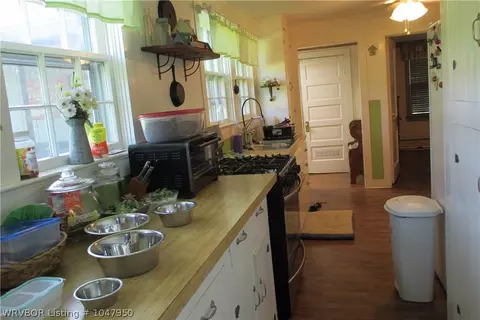 2521 Walnut St, Paris, AR 72855 photo 6