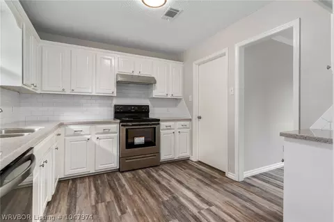 10800 Edgewater Rd, Fort Smith, AR 72903 photo 14