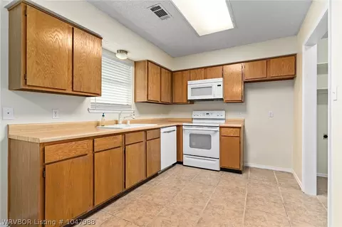 907 3rd Ter, Barling, AR 72923 photo 12
