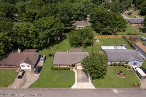907 3rd Ter, Barling, AR 72923 photo 33