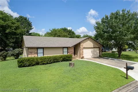 907 3rd Ter, Barling, AR 72923 photo 2