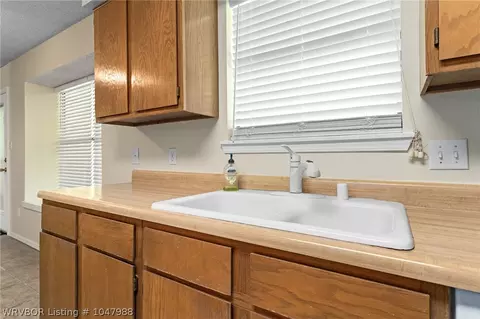 907 3rd Ter, Barling, AR 72923 photo 13