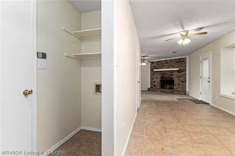 907 3rd Ter, Barling, AR 72923 photo 16