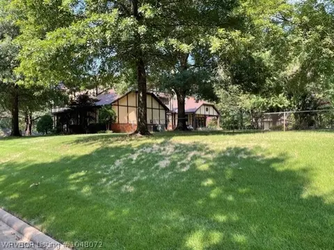 3901 S 27th Cir, Fort Smith, AR 72901 photo 5