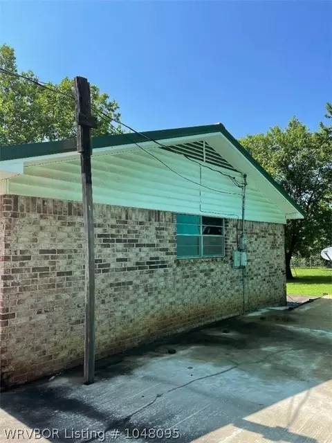 524 Mountain St, Huntington, AR 72940 photo 3