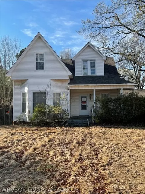 604 E Academy St, Paris, AR 72855 photo 1