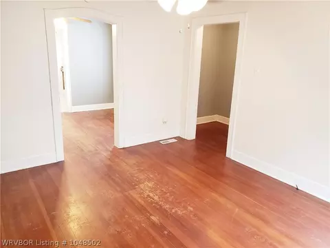120 W Houston St, Greenwood, AR 72936 photo 9