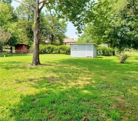120 W Houston St, Greenwood, AR 72936 photo 5