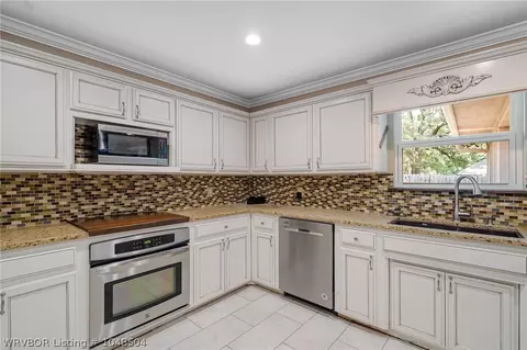 2306 Pine Ln, Barling, AR 72923 photo 9