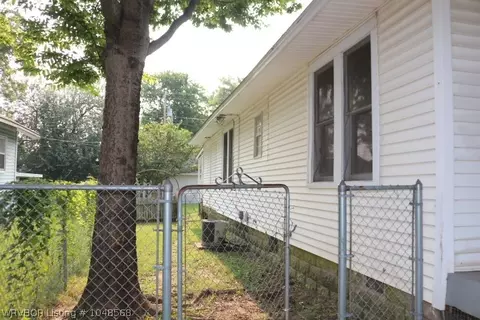 617 S 19th St, Fort Smith, AR 72901 photo 2