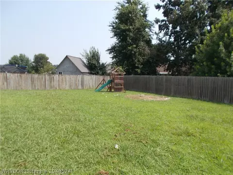 150 Juniper Dr, Greenwood, AR 72936 photo 3