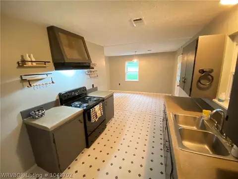 110 Jefferson Ave, Midland, AR 72945 photo 16