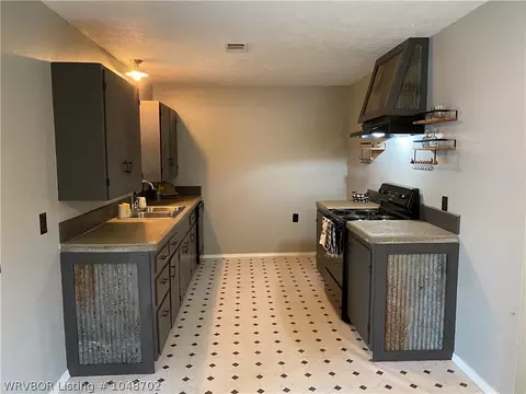110 Jefferson Ave, Midland, AR 72945 photo 17