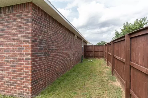 1819 Fairbanks Dr, Barling, AR 72923 photo 42
