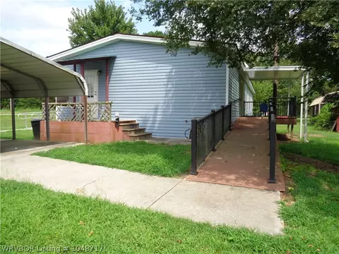 905 E Main St, Altus, AR 72821 photo 5