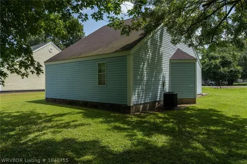 704 N 4th St, Paris, AR 72855 photo 40