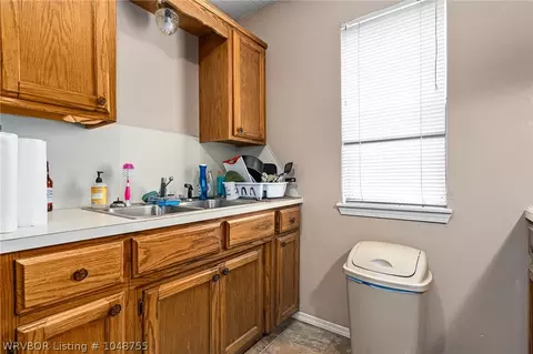 704 N 4th St, Paris, AR 72855 photo 7