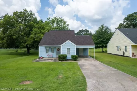 704 N 4th St, Paris, AR 72855 photo 18