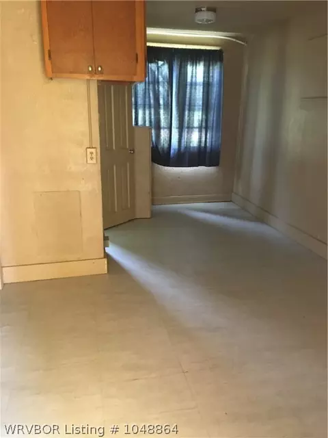 910 Main St, Waldron, AR 72958 photo 5
