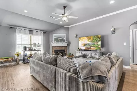 125 Pine St, Greenwood, AR 72936 photo 5