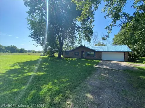 2106 Highway 252, Charleston, AR 72933 photo 2
