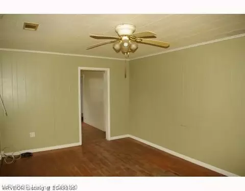 403 Dan St, Barling, AR 72923 photo 2