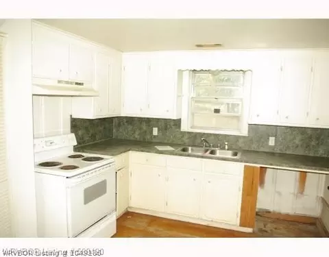 403 Dan St, Barling, AR 72923 photo 5