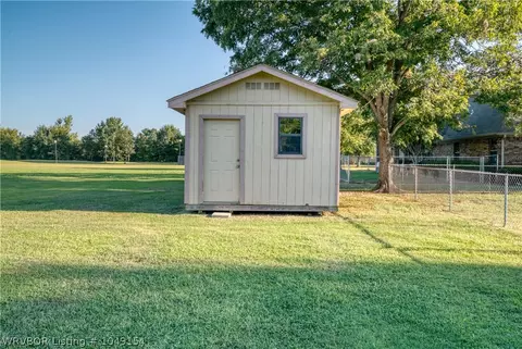 1402 E Pryor Ave, Pocola, OK 74902 photo 28