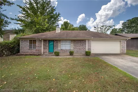 1315 D St, Barling, AR 72923 photo 1