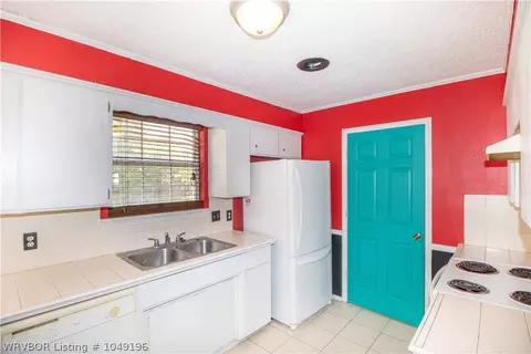 1315 D St, Barling, AR 72923 photo 7