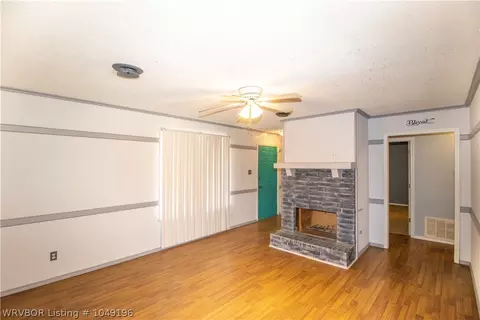 1315 D St, Barling, AR 72923 photo 3