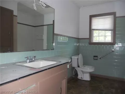 300 46th St, Fort Smith, AR 72903 photo 17