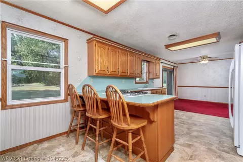 704 Gregory Ave, Pocola, OK 74902 photo 6