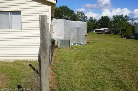 700 Sherwood Ave, Bonanza, AR 72916 photo 3